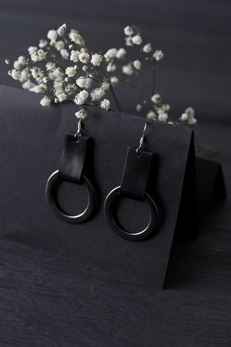 Kõrvarõngad Haro - Musta