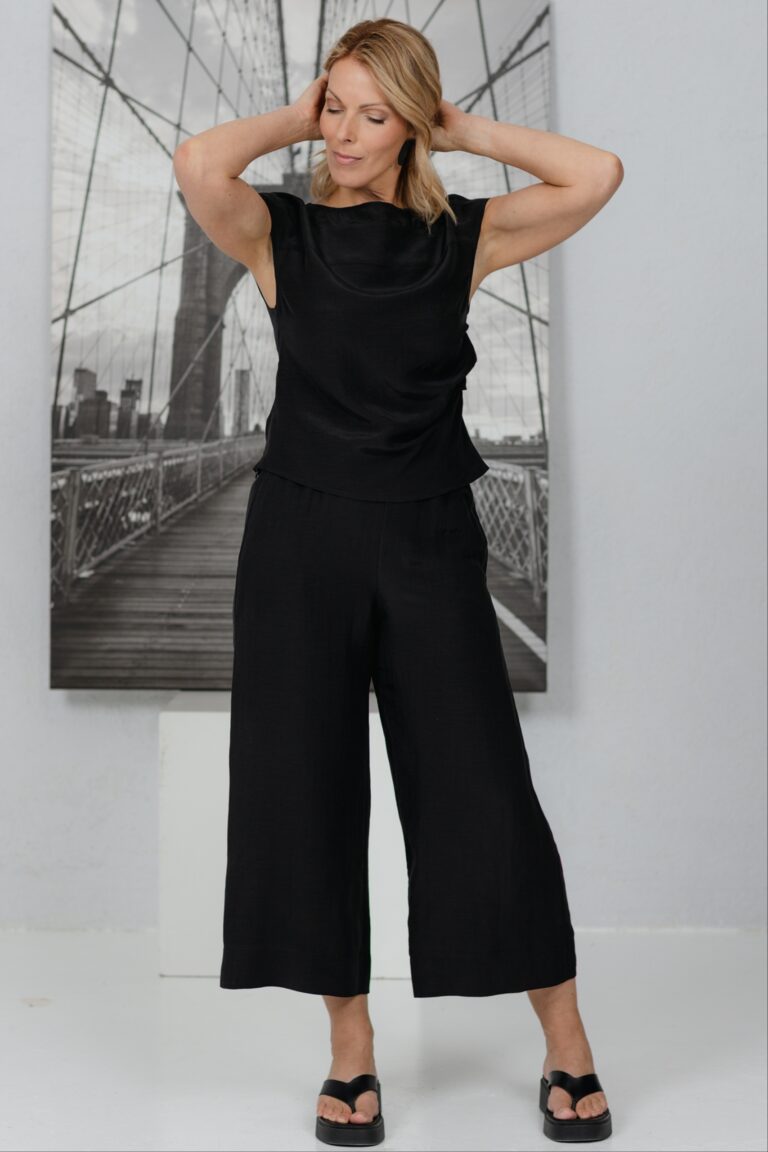 Leveät culotte-tyyliset housut Waido Hachi, musta