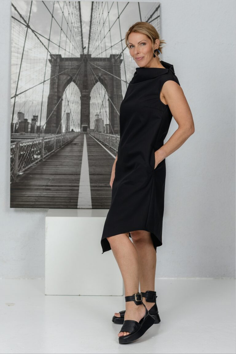 Must asümmeetriline midikleit Sugri