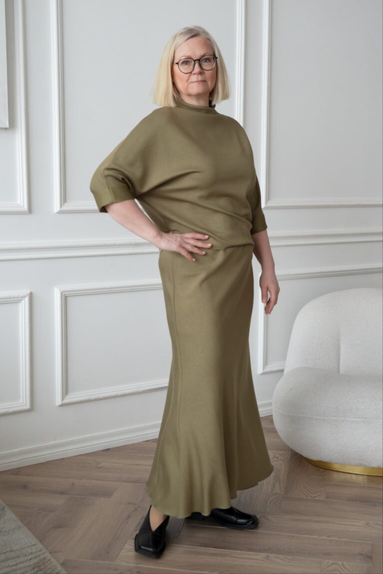 Scuba-viskoosihame Tomi oliivinvihreä + pusero Kaori