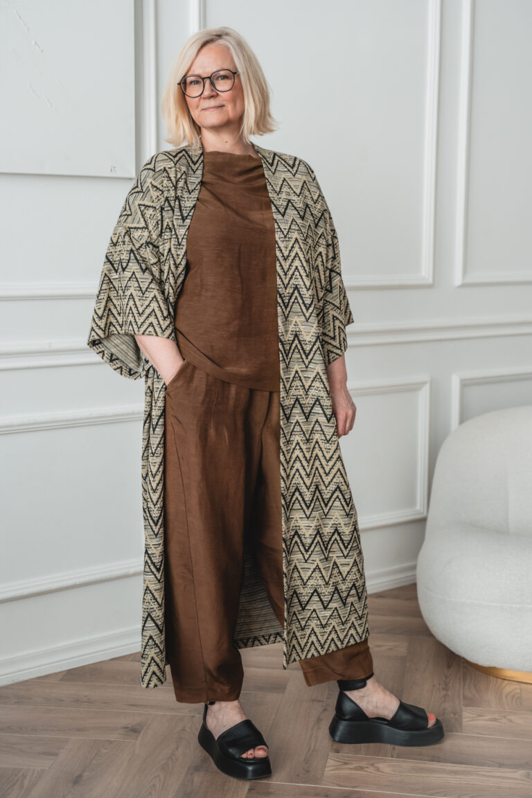 Boho-neulottu kimonotakki Uwagi