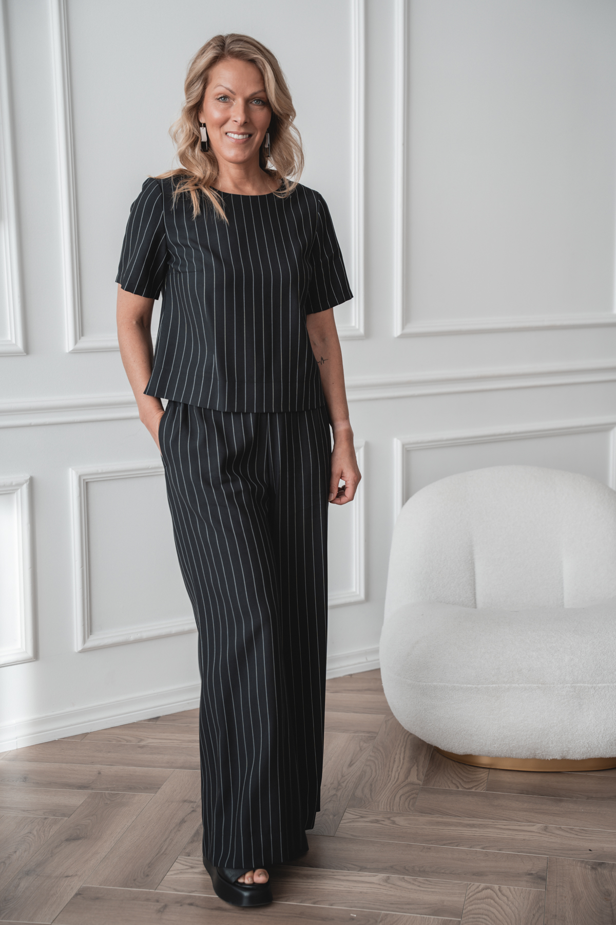 Triibuline viskoospluus Duna + Viskoosist triibulised laiad püksid Miyu